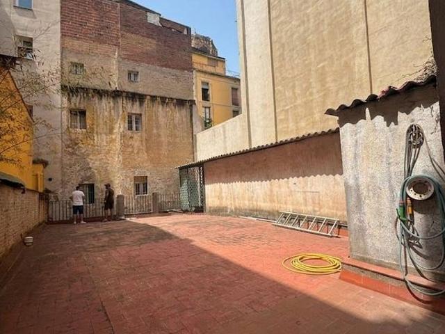 Piso en venta en calle Dels Banys Nous, Barcelona, de 190 m² 3 habitaciones por 660.000
