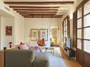 Piso en venta en calle Dels Banys Nous, Barcelona, de 69 m² 2 habitaciones por 520.000