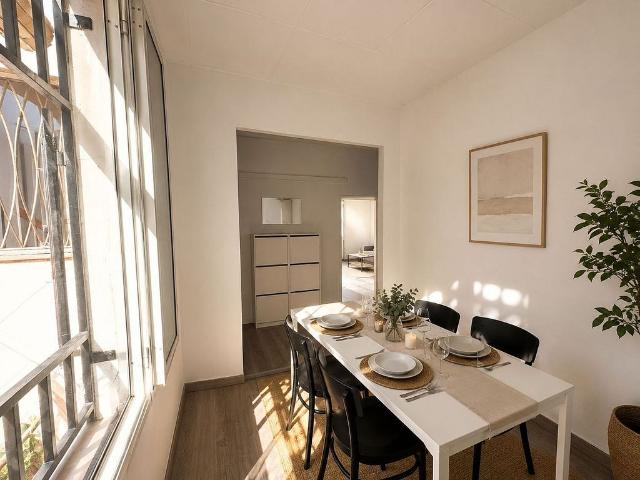 Piso en venta en calle Dels Banys Nous, Barcelona, de 91 m² 3 habitaciones por 425.000