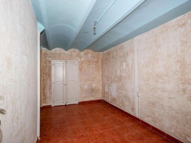 Piso en venta en calle Dels Lledó, Barcelona, de 54 m² 2 habitaciones por 179.000