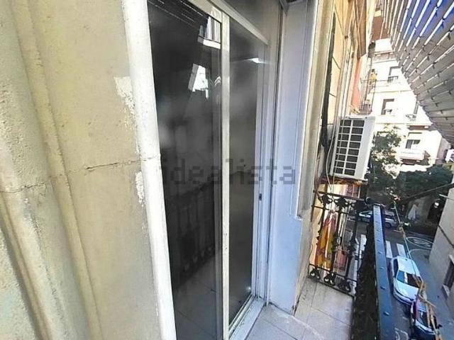 Piso en venta en calle Dels Magatzems, Barcelona, de 44 m² 1 habitación por 189.000