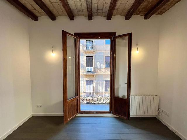 Piso en venta en calle Dels Magatzems, Barcelona, de 36 m² 1 habitación por 235.000
