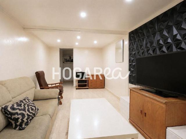 Piso en venta en calle Dels Salvador, Barcelona, de 122 m² 4 habitaciones por 320.000