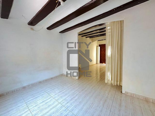 Piso en venta en calle Dels Salvador, Barcelona, de 43 m² 1 habitación por 154.900