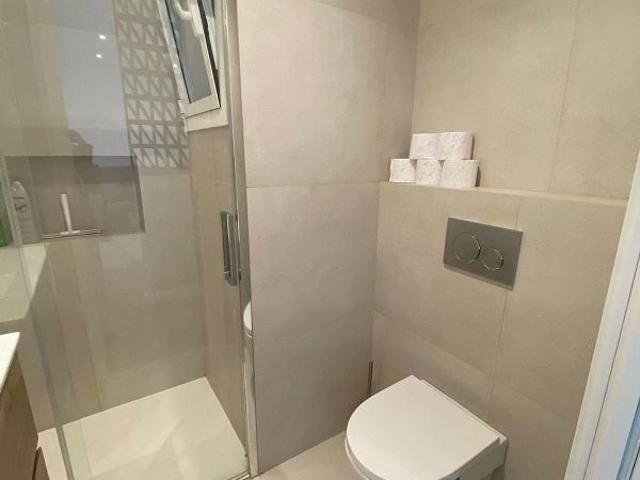 Piso en venta en calle D'en Xuclà, Barcelona, de 120 m² 3 habitaciones por 500.000