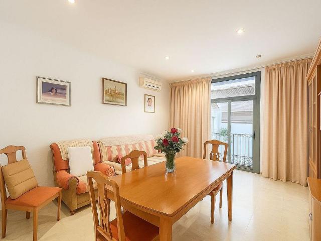Piso en venta en calle D'en Botella, Barcelona, de 70 m² 2 habitaciones por 280.000