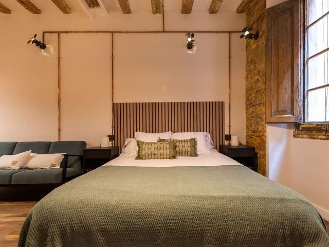 Piso en venta en calle D'en Cortines, Barcelona, de 35 m² 1 habitación por 215.000