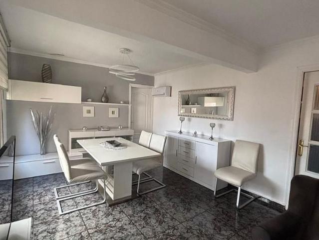 Piso en venta en calle D'en Granada, Tarragona, de 85 m² 2 habitaciones por 195.000