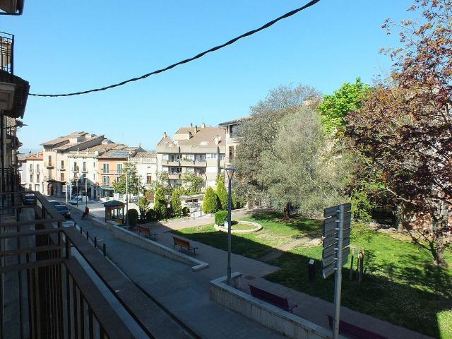 Piso en venta en calle D'en Joan de Mas, Roda de Ter, de 60 m² 2 habitaciones por 218.000