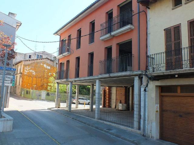 Piso en venta en calle D'en Joan de Mas, Roda de Ter, de 66 m² 2 habitaciones por 230.000