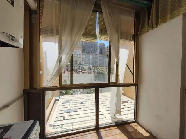 Piso en venta en calle D'en Mònec, Barcelona, de 56 m² 2 habitaciones por 220.000
