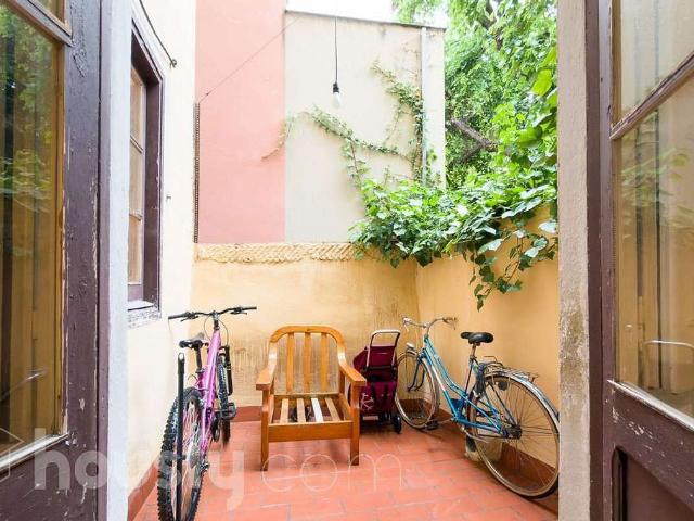 Piso en venta en calle D'en Quintana, Barcelona, de 80 m² 3 habitaciones por 315.000