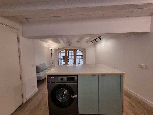 Piso en venta en calle D'en Santcliment, Barcelona, de 56 m² 2 habitaciones por 197.000