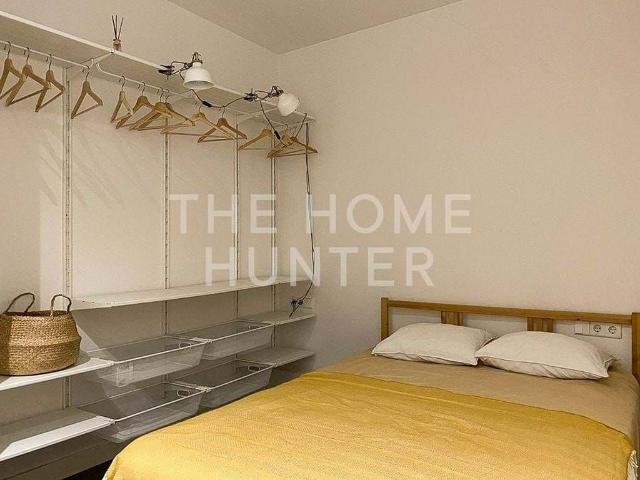 Piso en venta en calle D'en Serra, Barcelona, de 48 m² 2 habitaciones por 229.000