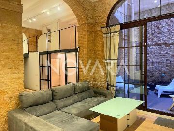 Piso en venta en calle D'en Serra, Barcelona, de 72 m² 2 habitaciones por 421.000