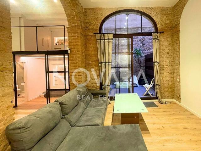 Piso en venta en calle D'en Serra, Barcelona, de 72 m² 2 habitaciones por 421.000