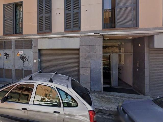 Piso en venta en calle D'enric Granados, Viladecans, de 105 m² 1 habitación por 230.000