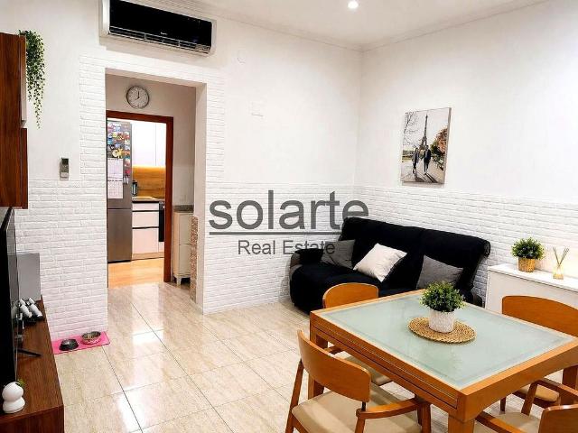 Piso en venta en calle D'espronceda, Barcelona, de 44 m² 2 habitaciones por 225.000