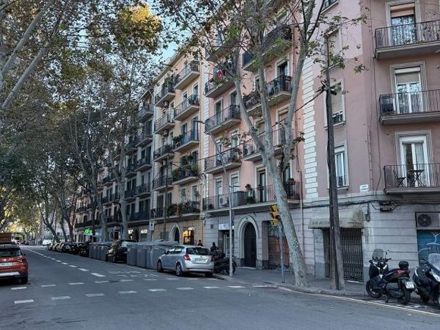 Piso en venta en calle D'espronceda, Barcelona, de 78 m² 3 habitaciones por 459.000