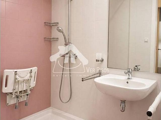 Piso en venta en calle D'espronceda, Barcelona, de 78 m² 3 habitaciones por 380.000
