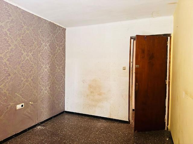 Piso en venta en calle D'esteve Vila, Salt, de 68 m² 3 habitaciones por 59.900