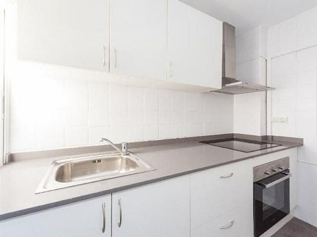 Piso en venta en calle Doctor Zamenhof, Barcelona, de 74 m² 1 habitación por 269.090