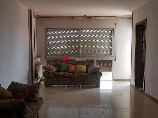 Piso en venta en calle Doctor Zamenhoff, Tarragona, de 100 m² 4 habitaciones por 232.000