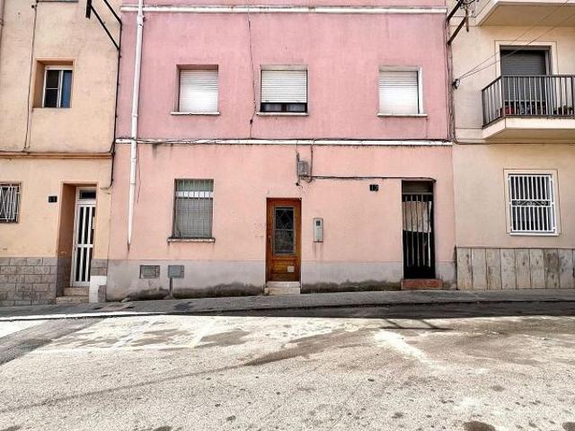 Piso en venta en calle Doctoral Martínez, Amposta, de 210 m² 6 habitaciones por 98.000