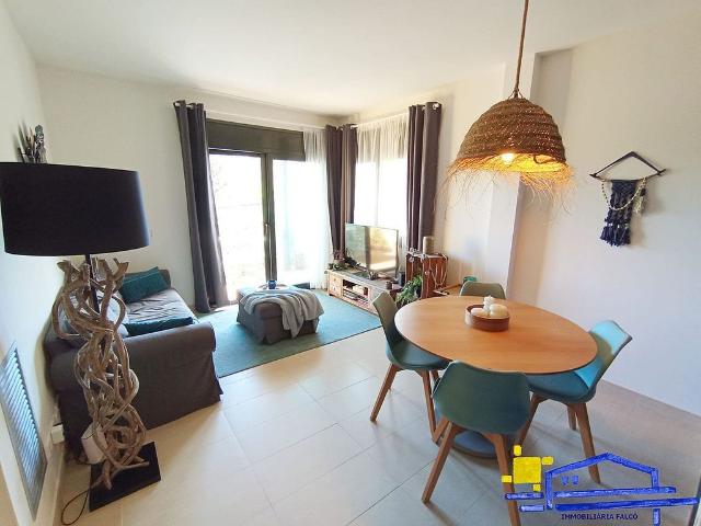Piso en venta en calle Dolors Falcó, Llançà, de 57 m² 2 habitaciones por 210.000