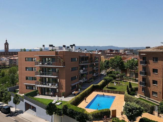 Piso en venta en calle Domenech Castellet, Esparreguera, de 94 m² 3 habitaciones por 357.000
