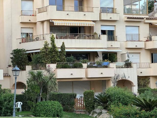 Piso en venta en calle Dr Fleming, Sant Feliu de Guíxols, de 80 m² 3 habitaciones por 799.000