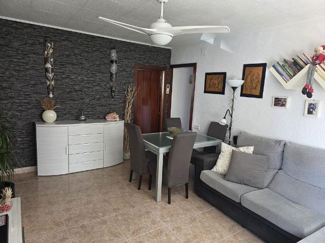 Piso en venta en calle Eduard Toda, Barcelona, de 50 m² 2 habitaciones por 269.000