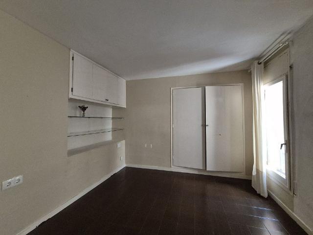 Piso en venta en calle El Caire Republica Argentina Apartamento, Barcelona, de 43 m² 1 habitación por 295.000