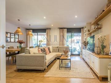 Piso en venta en calle Esquadres de Les, Hospitalet de Llobregat, L´, de 145 m² 4 habitaciones por 725.000