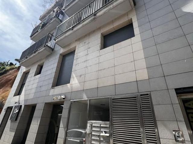 Piso en venta en calle Estacio, Sallent, de 67 m² 1 habitación por 69.000