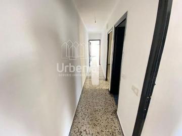 Piso en venta en calle Estadi, Mataró, de 85 m² 4 habitaciones por 104.100