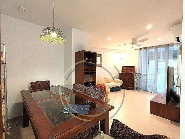 Piso en venta en calle Esteve Cortils, Mataró, de 75 m² 2 habitaciones por 310.000