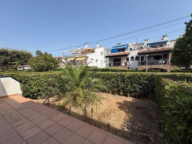 Piso en venta en calle Fages de Climent, Llançà, de 69 m² 3 habitaciones por 350.000