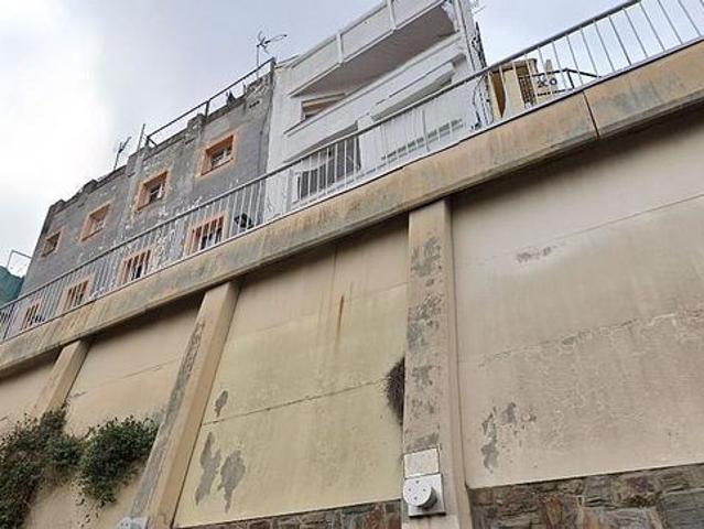 Piso en venta en calle Fastenrath, Barcelona, de 33 m² 1 habitación por 136.000