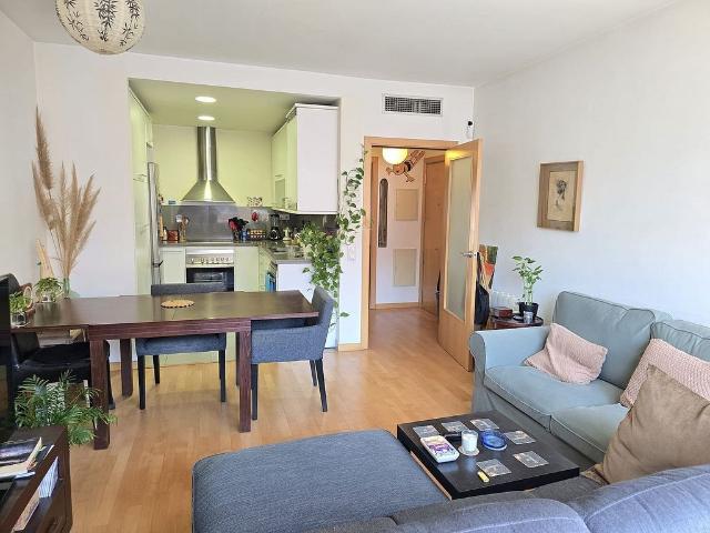 Piso en venta en calle Fastenrath, Barcelona, de 67 m² 2 habitaciones por 390.000