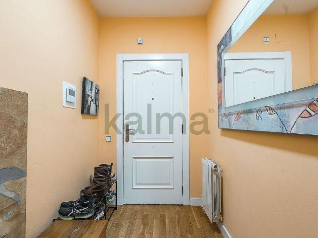 Piso en venta en calle Ferrocarril, Barcelona, de 111 m² 4 habitaciones por 406.074