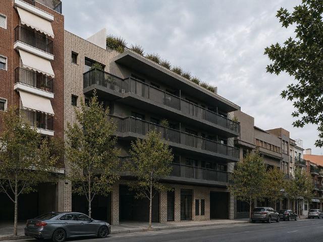 Piso en venta en calle Francesc Macià, Sant Boi de Llobregat, de 66 m² 3 habitaciones por 358.000