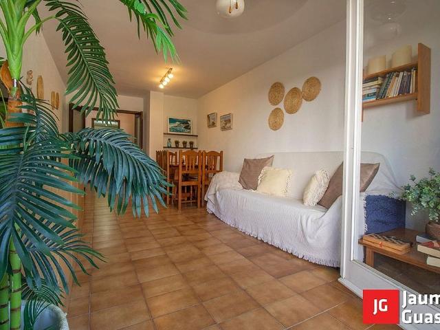 Piso en venta en calle Francesc Macia, Torredembarra, de 101 m² 3 habitaciones por 260.000