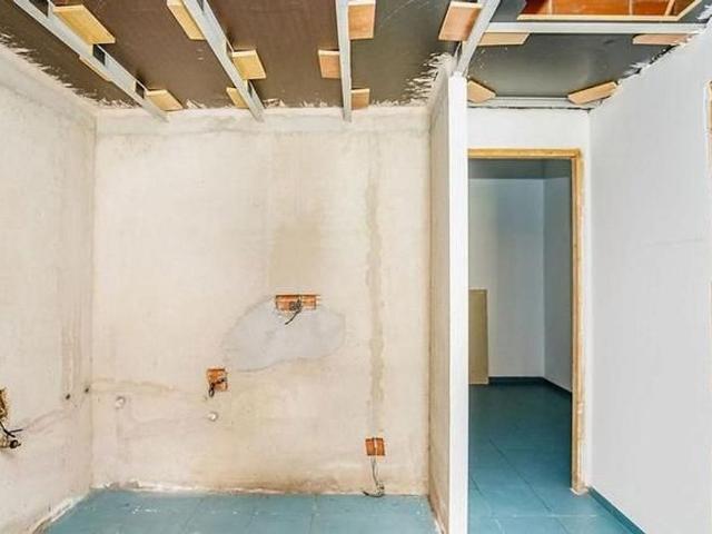 Piso en venta en calle Francesc Mateu, Girona, de 109 m² 1 habitación por 110.000