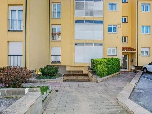 Piso en venta en calle Francesc Mateu, Girona, de 109 m² 1 habitación por 110.000