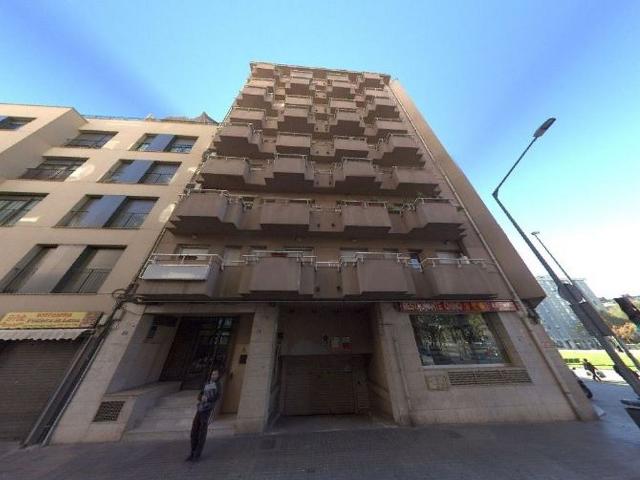 Piso en venta en calle Francesc Layret, Sabadell, de 64 m² 1 habitación por 132.000