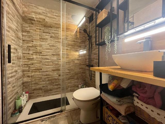 Piso en venta en calle Garbí, Pineda de Mar, de 85 m² 3 habitaciones por 212.000