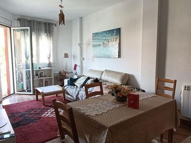 Piso en venta en calle General Palafox, Castelldefels, de 70 m² 3 habitaciones por 310.000