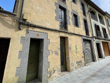 Piso en venta en calle Ges D'avall, Torelló, de 57 m² 3 habitaciones por 80.000