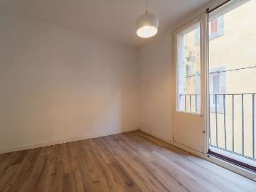 Piso en venta en calle Gignas, Barcelona, de 90 m² 5 habitaciones por 435.000